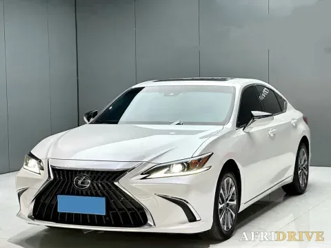 2021 Lexus ES