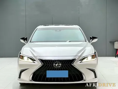 2021 Lexus ES 2