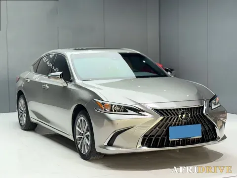 2021 Lexus ES 3