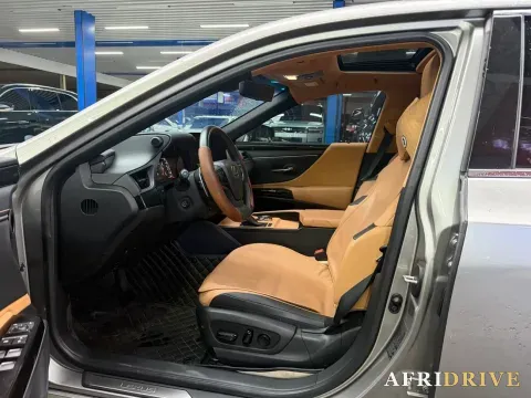 2023 Lexus ES 5