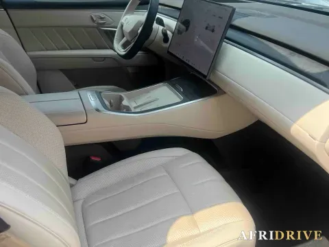 2025 ONVO L90 3