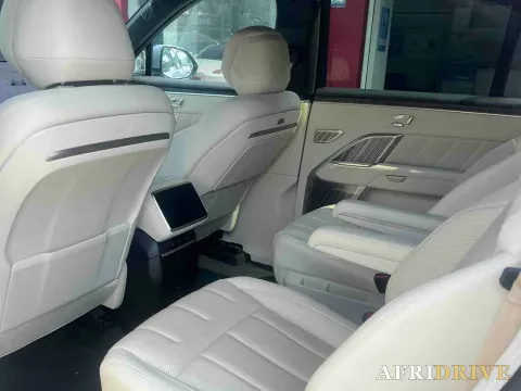 2025 ONVO L90 4