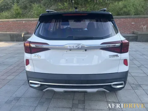2021 Kia KX3 6