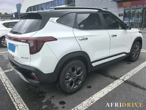 2023 Kia Seltos 5
