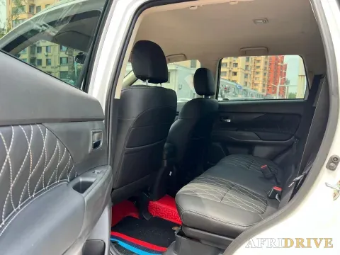 2021 Mitsubishi Outlander 8