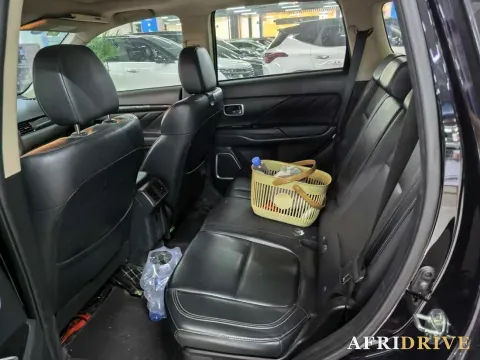 2019 Mitsubishi Outlander 3
