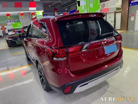 2019 Mitsubishi Outlander 7