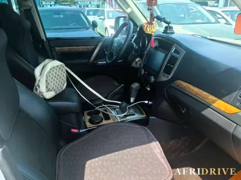 2016 Mitsubishi Pajero 3