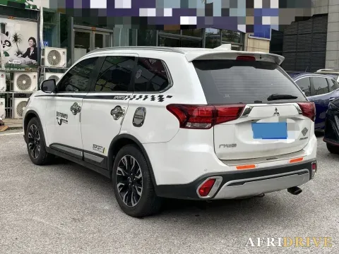 2019 Mitsubishi Outlander 3