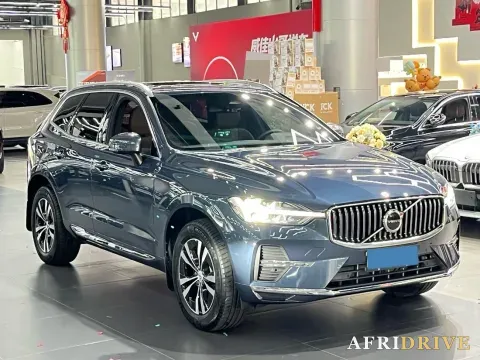 2025 Volvo XC60 3