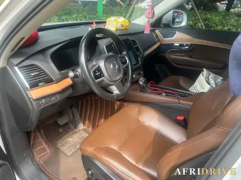 2019 Volvo XC90 2