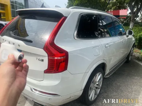 2019 Volvo XC90 4