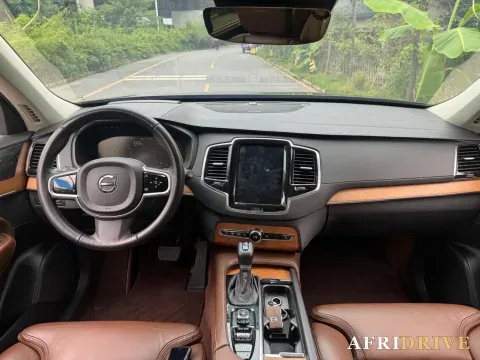 2019 Volvo XC90 4