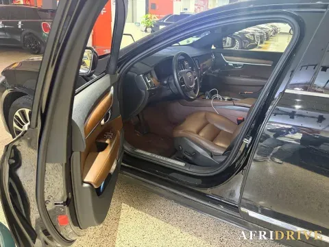 2023 Volvo S90 5