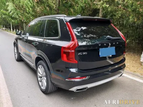 2019 Volvo XC90 4
