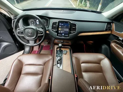 2019 Volvo XC90 8