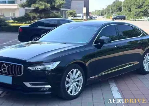 2020 Volvo S90