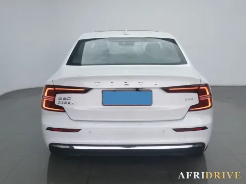 2023 Volvo S60 7