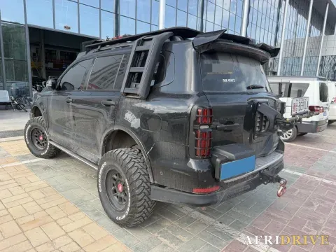 2023 Tank 500 4