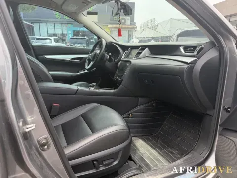 2018 Infiniti QX30 3