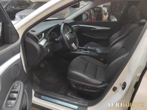 2018 Mitsubishi Pajero 7