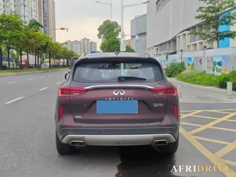 2018 Mitsubishi Pajero 2