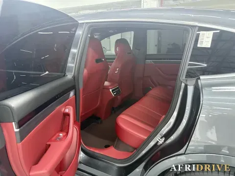 2026 Luxeed R7 6
