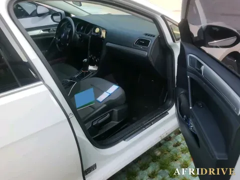 2020 Volkswagen Golf 4