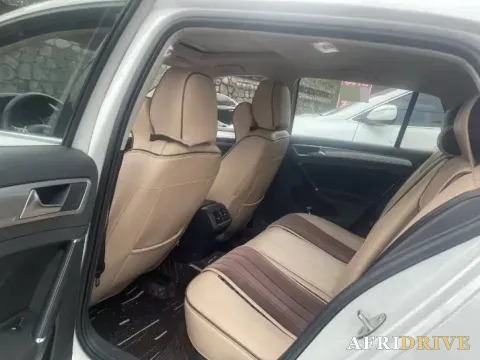 2019 Ford Focus 5
