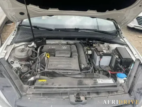2019 Ford Focus 8
