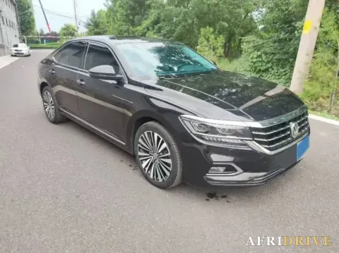 2019 Volvo V40 3
