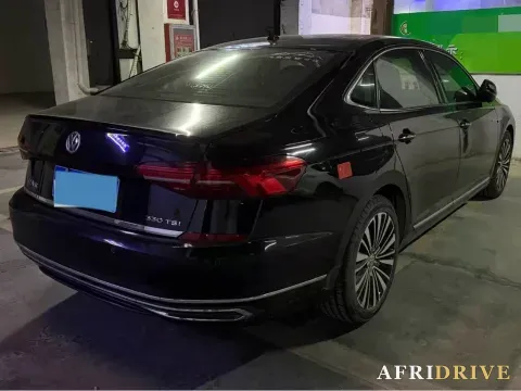 2019 Volvo V40 3