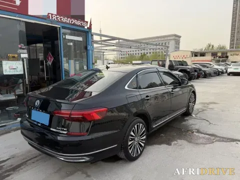 2019 Volvo V40 5