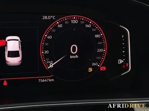 2019 Volvo V40 7