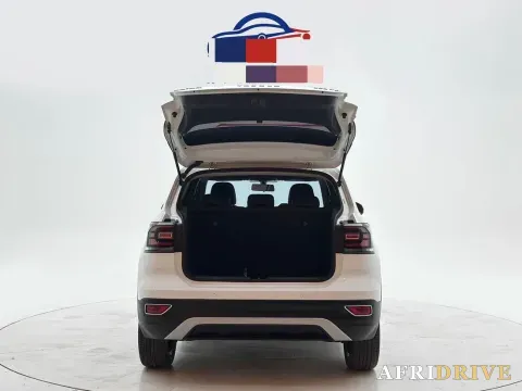 2023 Volkswagen Tacqua 8