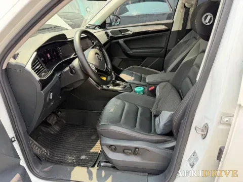 2019 Jeep Cherokee 2