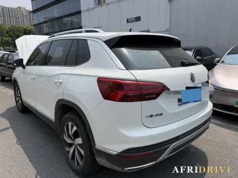 2019 Jeep Cherokee 7