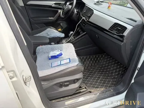 2019 Jeep Cherokee 6