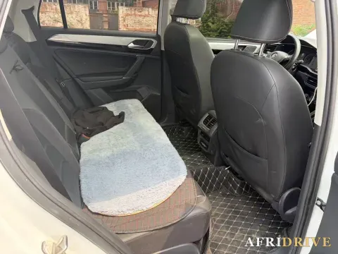 2019 Jeep Cherokee 7