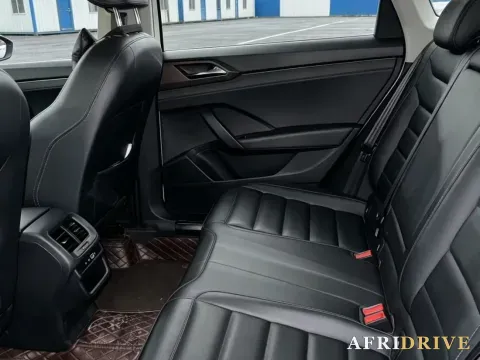 2021 Volkswagen Tharu 6