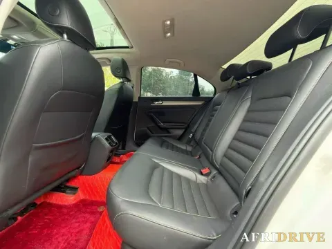2019 Volkswagen Passat 6