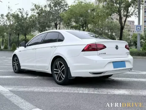 2019 Volkswagen Passat 7