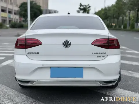 2019 Volkswagen Passat 8