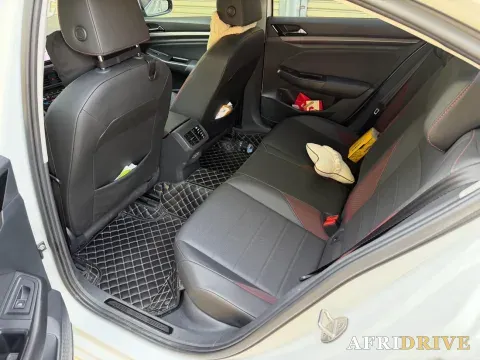 2019 MAXUS T70 8