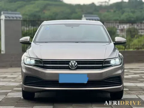 2019 Bestune T77 2