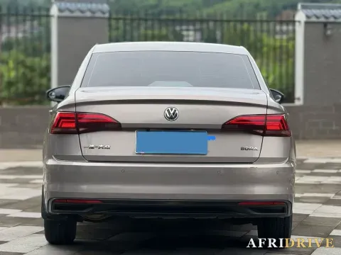 2019 Bestune T77 5