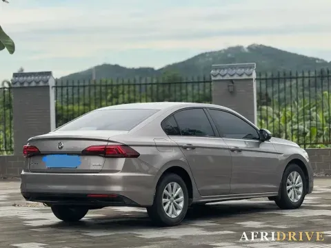 2019 Bestune T77 6
