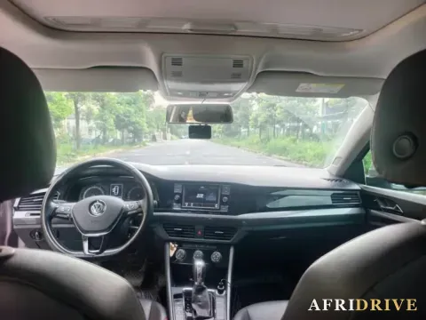 2019 Bestune T77 5