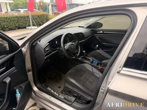2021 Volkswagen Sagitar 7