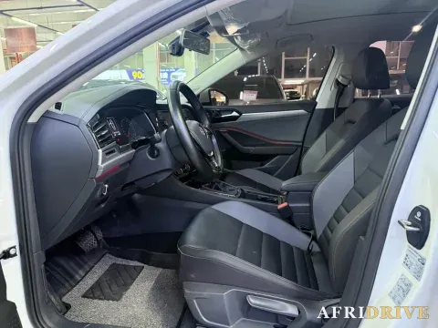 2020 Volkswagen Sagitar 3